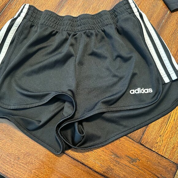 Adidas black shorts sz M (12-14) - Picture 1 of 3